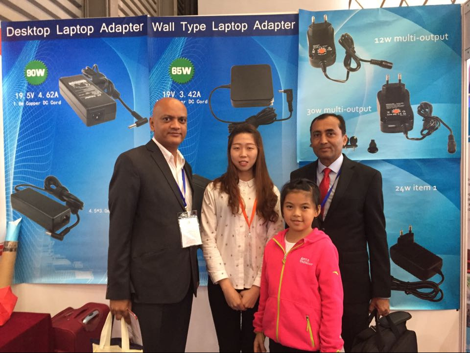 适配器充电电源